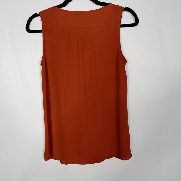 LOFT XSmall Rust Orange Ruffled Sleeveless Blouse Hidden Button Front Ann Taylor - Picture 2 of 6